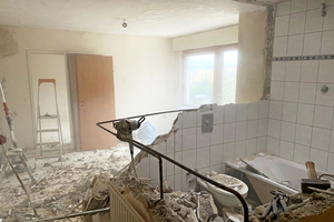 Bei Umbauarbeiten eines Badezimmers, mit Rückbau von nichttragenden Wänden ohne geeignete Maßnahmen, werden die Arbeitsplatzgrenzwerte für E- und A-Stäube überschritten   
