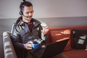  Schnelle Erst-Hilfe durch psychologische Online-Beratung bei der BG Bau
  