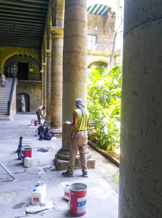 Fassadenreinigung mit Reinigungspaste Clean Galea von Remmers
