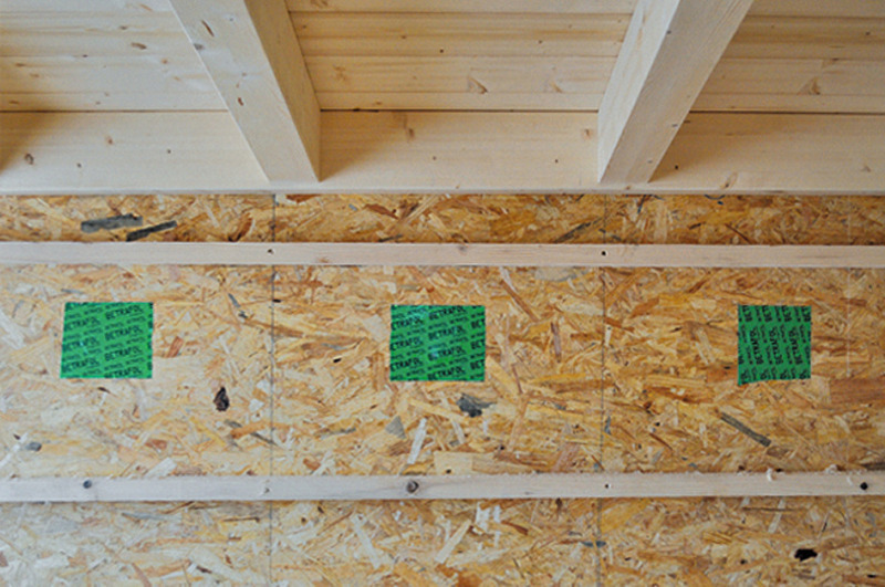 Einblasdämmung aus Holzfaser Wie man Hohlräume mit Holzfasern ausblasen  kann - Bauhandwerk