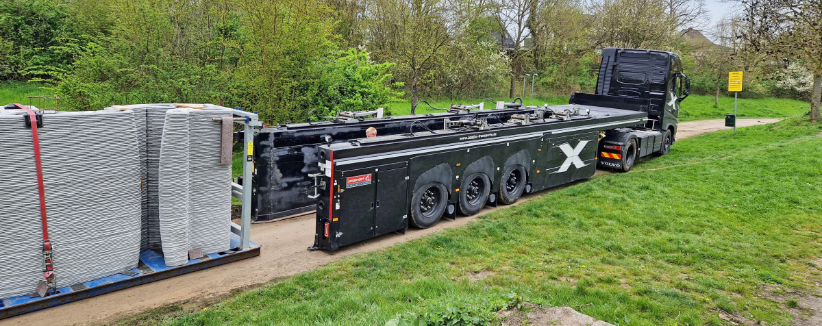 Der Transport der Einzelsegmente erfolgte mit einem geschlosse-nen Innenbordlader zum Einsatzort in Beckum