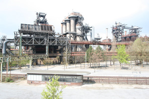  Im Landschaftspark Duisburg-Nord, einem stillgelegten Hüttenwerk, findet der 1. Fachkongress „Bauen im Bestand“ am 7. und 8. November statt 