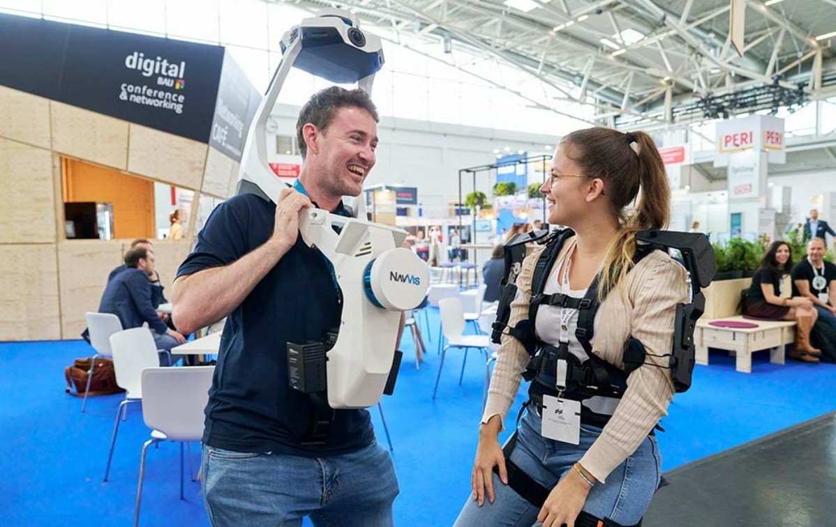 Auf dem Innovationsparcours des Mittelstand-Digital Zentrums Handwerk können Besucherinnen und Besucher vom 20. bis 22.02.2024 auf der Messe digitalBAU in Köln und/oder auf dem Kongress Zukunft Handwerk vom 28.02. bis 01.03.2024 in München digitale Werkze