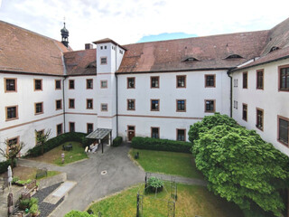 Innenhof des Klosters Michelfeld in Auerbach