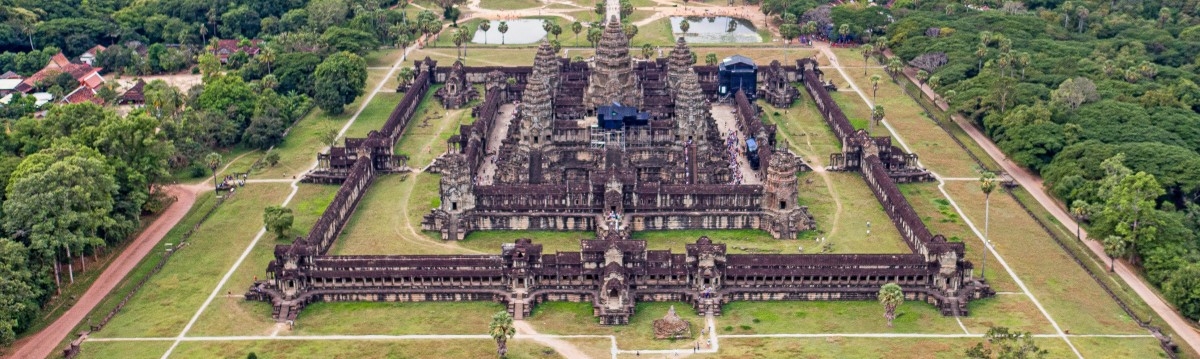 Das Weltkulturerbe Angkor Park ist auch aufgrund des tropischen Klimas dem stetigen Verfall ausgesetzt ? stoppen lässt sich dieser nicht, nur verlangsamen