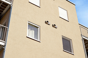  Die Kombination aus dem Leicht-Armier-Unterputz ?Gigamit? mit dem Scheibenputz ?SP 260? ermöglicht hochwertige Oberflächen an der Fassade des Altenheims Haus Felizitas 