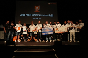  Mit dem dritten Platz der Kategorie „Team- und Traditionsverständnis“ wurde die Jakob Petker Dachdeckermeister GmbH aus Lage ausgezeichnet  