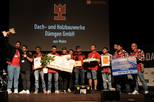  Gewinner in der Sonderkategorie wurde das Team der Dach- und Holzbauwerke Dämgen aus Mainz um den Geschäftsführer und Dachdeckermeister Jonas Dämgen  