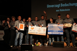  Der zweiten Platz in der Kategorie „Nachhaltigstes Konzept“ ging an die Firma Unverzagt Bedachungen aus Rüdesheim. Platz 3 in dieser Kategorie ging an die Klibisch Dachdeckermeister GmbH aus Kreuzau, die jedoch nicht zur Preisverleihung angereist war 