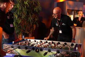  Neben Kickertischen und Tischtennisplatten standen auch Spiele wie Bier-Pong und Cornhole zur Verfügung 