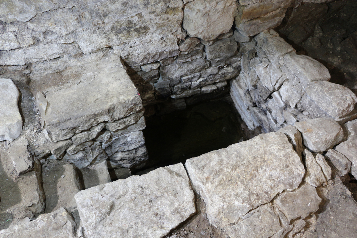600 Jahre alte Mikwe im Bürgerhaus in der Judengasse 10 in Rothenburg ob der Tauber