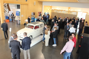 Das Jowat-Forum in Detmold im Haus der Technik war gut besucht und bot Gelegenheit zum Netzwerken 