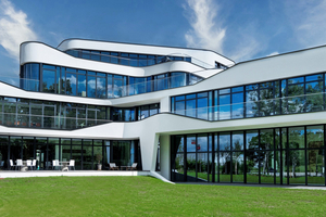  Mit einer außergewöhnlichen Architektur, zukunftsweisendem Energiekonzept und Automatisierungslösungen zählt das LUV8 in Hannover Isernhagen aktuell zu den modernsten Bürogebäuden Deutschlands 