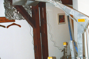  Mikrowellenbehandlung in einem zu Wohnzwecken ausgebauten Dachstuhl 