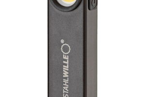  Die neue LED-Arbeitsleuchte „13134“ von Stahlwille ist etwa so groß wie Feuerzeug 