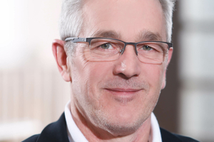  CRB-Laborleiter Stefan Pierdzig kennt mittlerweile 3000 Produkte, die Asbest enthalten können 