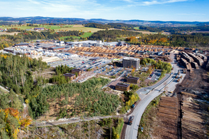  Blick über das Gelände des Sägewerks der Ziegler Group in Plößberg in der Oberpfalz 