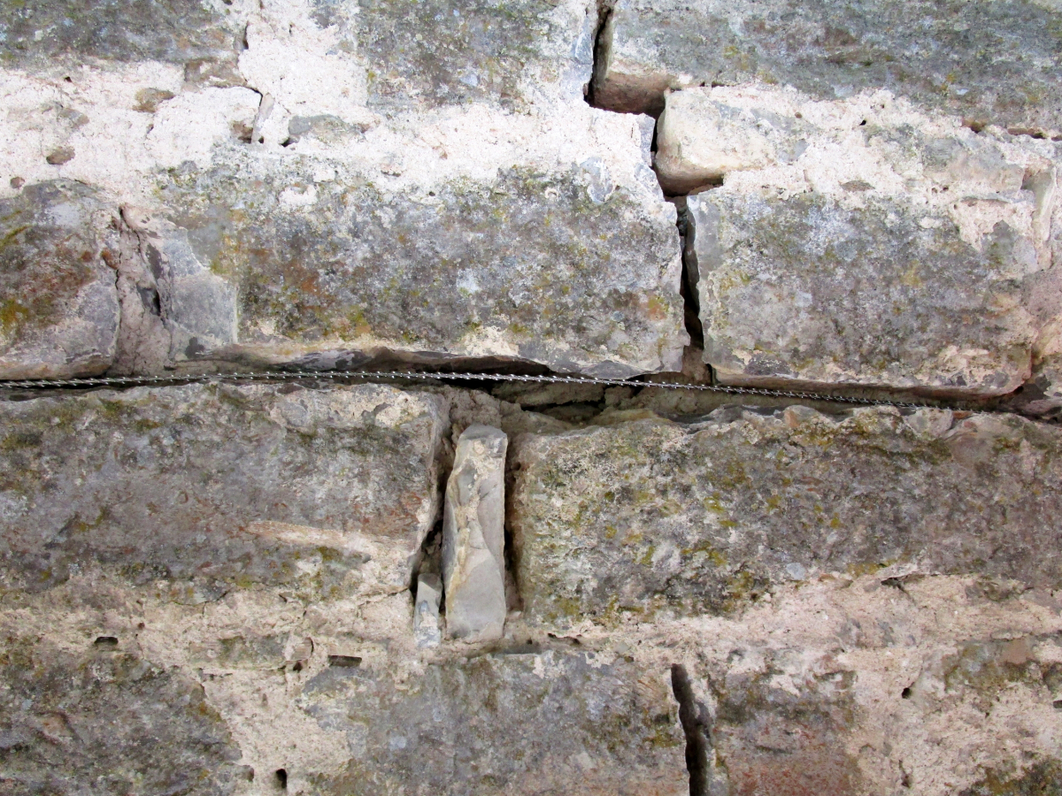 In die Fuge eingelegter Edelstahlspiralanker