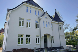  Nach der Kernsanierung ist die Villa ein stadtbildprägendes Gebäude in bester Wohnlage 