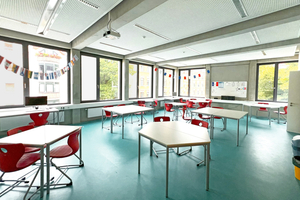  Die lichtdurchfluteten Klassenräume schaffen dank moderner Akustiklösungen eine gute Lernatmosphäre  