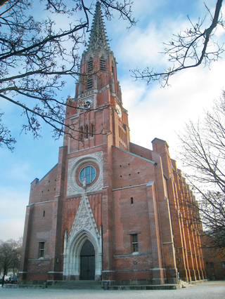 Im Laufe der Zeit wurde die Mariahilf-Kirche schwer beschädigt, insbesondere die Witterung hat dem Gebäude stark zugesetzt. Mit viel Aufwand wurde sie nun restauriert