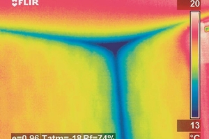  Die Thermographie zeigt die geringere Temperatur in der Innenecke 