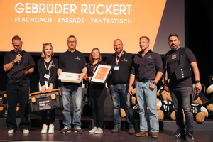  Platz 3 in der Kategorie „Team- und Traditionsverständnis“ belegte die Gebrüder Rückert GmbH &amp; Co. KG, die auf den Neubau, die Sanierung und Wartung von Flachdächern und Fassaden spezialisiert ist und ihren Hauptsitz in Gosheim hat  