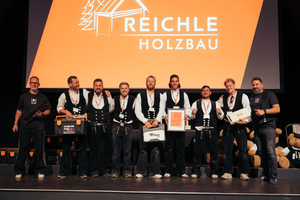  Der zweite Platz in der Kategorie „Team- und Traditionsverständnis“ ging an das Team der Holzbau Reichle GmbH aus Würzbach 