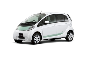  ... Mitsubishi i-MiEV sehen einander sehr ähnlich 