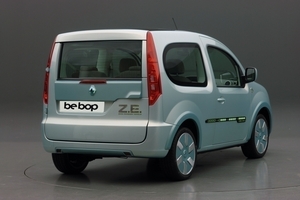  Am Heckteil bietet auch die Elektrovariante be bop Z.E. die für den Kangoo von Renault typische Zulademöglichkeit 