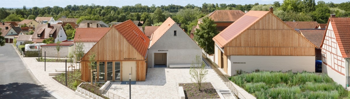 Schnitt 1 Bürgersaal 7 Technikboxen auf Gewölbekeller 9 Trausaal / Vereinsraum 14 Ladenmuseum 16 Altortpfad