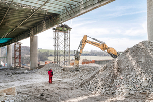  Der Beton der abgerissenen Rothof Talbrücke wurde für den R-Beton des Neubaus verwendet 