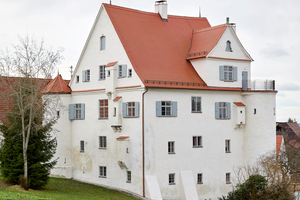  Das Vöhlinschloss in Frickenhausen nach Abschluss der Umbau- und Sanierungsarbeiten 