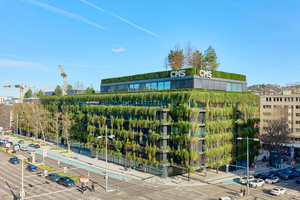  Die Calwer Passage bringt mit ihrer begrünten Fassade ein Stück Natur in die Stuttgarter Innenstadt. Im Gebäudeinneren kommen Türlösungen von Hörmann zum Einsatz 