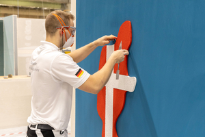   Beim Freestyle entschied sich Franz Lehnert für ein attraktives Motiv: die Silhouette des Gastgeberlandes in Nationalfarben auf blauem Grund.  