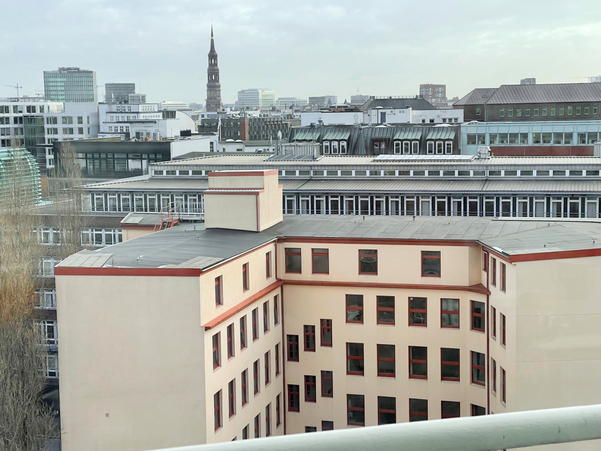 Vor dem Umbau hatte das Gebäude ein Flachdach