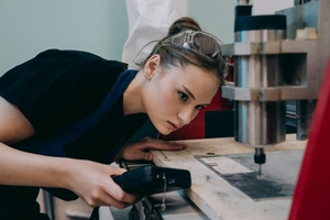  Auch für junge Leute, die einen Handwerksbetrieb kennen lernen möchten, bietet sich das Hineinschnuppern für einige Tage an 