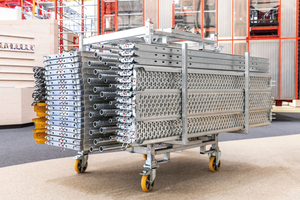  In der „Vario Box“ von Peri werden Gerüstkomponenten transportiert 