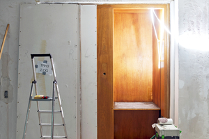  Zur großen Freude der Angestellten konnte auch der bauzeitliche Paternoster erhalten werden 