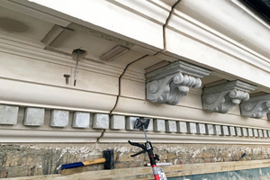  Befestigung der Zahnfries-Elemente 