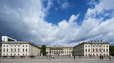 Die Fassade der Berliner Humboldt Universit?t nach Abschluss der Instandsetzungsarbeiten