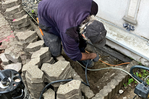  Herstellung der Horizontalabdichtung im Sockelbereich mit der ?Silancreme Kiesol C+? 