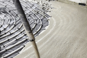  Danach kann bereits der Estrich aufgebracht werden 