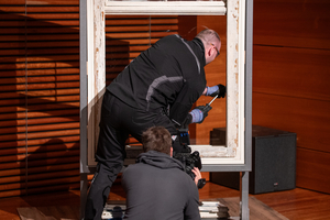   Bei einem Einbruchversuch an einem historischen Fenster wurde gezeigt, wie einbruchhemmend „RC2“-Innenvorfenster wirken.           