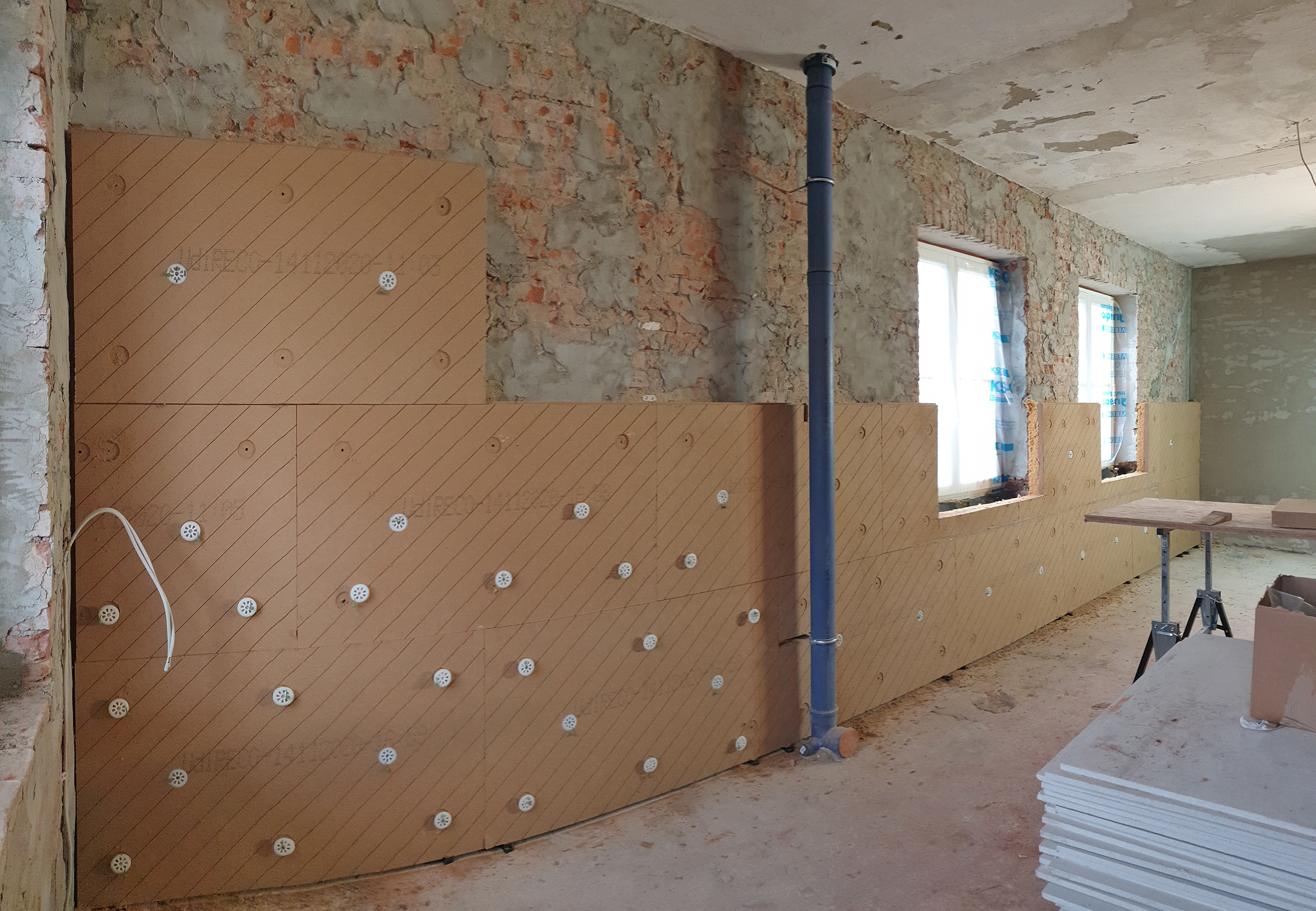 Die Innendämmung besteht aus den Holzweichfaserplatten „UdiIN Reco“ von UdiDämmsysteme