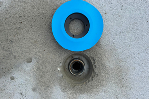  Einbauteile, wie ein PVC-Einströmdüsenaufsatz, mussten wegen des Wechsels von einer FPO- auf eine PVC-Bahn erneuert werden  