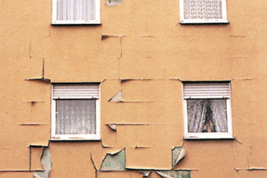  Schadensbild aus der ersten Generation von WDVS: Diffusionsprobleme im Systemaufbau   