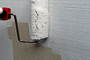  Zweiter Lasurauftrag der Deko-Effektfarbe im ausgewählten Kontrastfarbton 