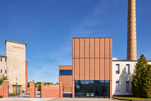  Die Kulturweberei in Finsterwalde – aus der ehemaligen Tuchfabrik entstand ein identitätsstiftender Ort mit Geschichte. Schörghuber und Hörmann lieferten Tür- und Torlösungen für das Projekt 