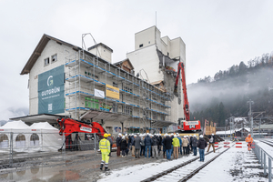  Abriss des Getreidesilos der Mühle in Grüsch 